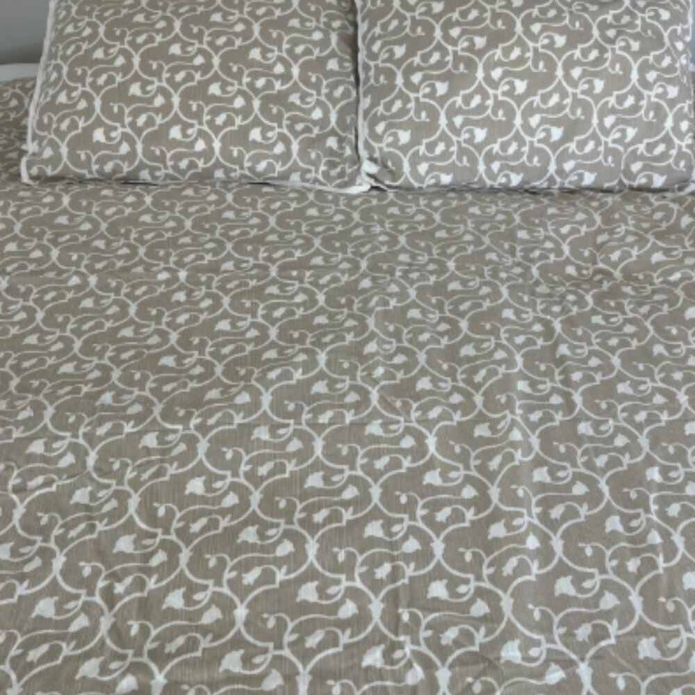 Ballard Designs Florette Tulip Trellis BEIGE KING Duvet Cover & 2 Standard Shams